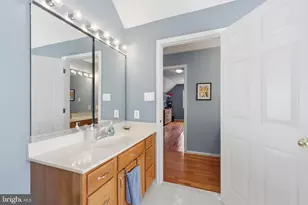 1504 Judd Ct, Herndon, VA 20170 - Photo 30