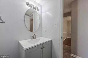 7046 Leestone St, Springfield, VA 22151 - Photo 6