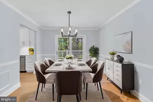 7804 Carrleigh Pkwy, Springfield, VA 22152 - Photo 12