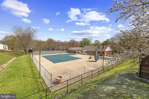 5898 Surrey Hill Pl, Springfield, VA 22152 - Photo 20