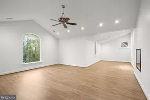 1404 Wynhurst Ln, Vienna, VA 22182 - Photo 8