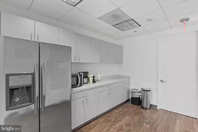 6400 Arlington Boulevard, Falls Church, VA 22042 - Photo 30