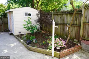 3364 Ardley Ct, Falls Church, VA 22041 - Photo 2