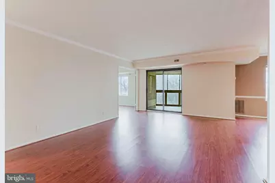 8370 Greensboro Drive #310, McLean, VA 22102 - Photo 10