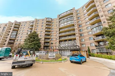 8370 Greensboro Drive #310, McLean, VA 22102 - Photo 40