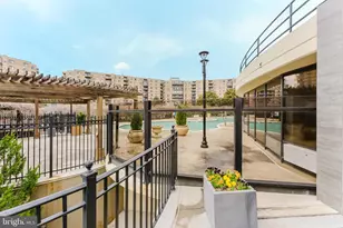 8370 Greensboro Dr, McLean, VA 22102 - Photo 36