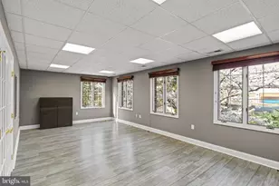 11739 Bowman Green Dr, Reston, VA 20190 - Photo 32