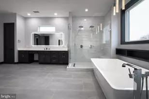 2613 Beacon Hill Rd, Alexandria, VA 22306 - Photo 14