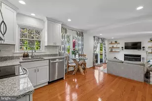 14511 Oak Cluster Dr, Centreville, VA 20120 - Photo 8