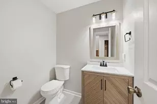 5872 Langton Dr, Alexandria, VA 22310 - Photo 28