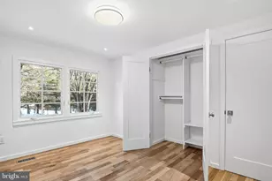 816 Utterback Store Rd, Great Falls, VA 22066 - Photo 10