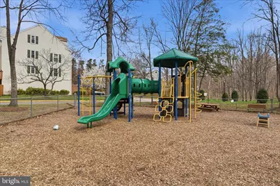 7211 Squirrel Run Court, Springfield, VA 22152 - Photo 8