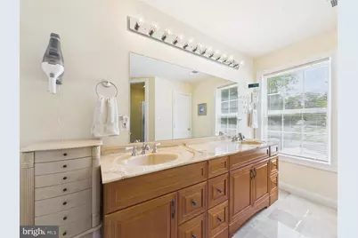 7801 Ridgewood Drive, Annandale, VA 22003 - Photo 36