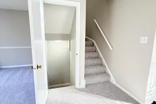 5941 Heritage Square Dr, Burke, VA 22015 - Photo 12