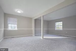 5941 Heritage Square Dr, Burke, VA 22015 - Photo 8