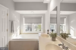 6719 Aspen Trace Ct, Annandale, VA 22003 - Photo 28