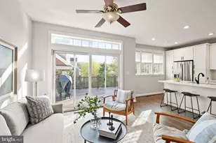 6719 Aspen Trace Ct, Annandale, VA 22003 - Photo 12