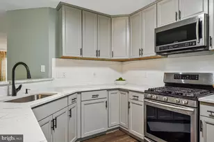 6819 Signature Cir, Alexandria, VA 22310 - Photo 14