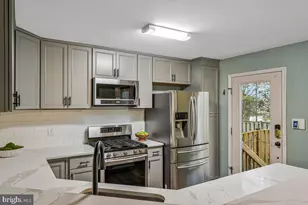 6819 Signature Cir, Alexandria, VA 22310 - Photo 18