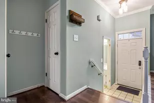 6819 Signature Cir, Alexandria, VA 22310 - Photo 4