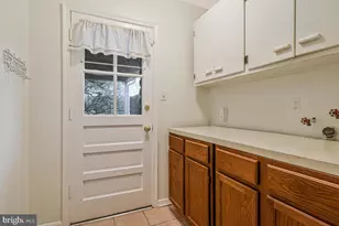 8714 Arley Dr, Springfield, VA 22153 - Photo 18