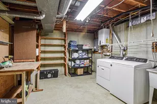 8714 Arley Dr, Springfield, VA 22153 - Photo 40