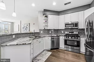 7706 Haynes Point Way, Alexandria, VA 22315 - Photo 10