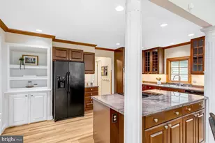 723 Forest Park Rd, Great Falls, VA 22066 - Photo 22