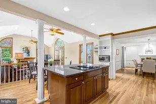 723 Forest Park Rd, Great Falls, VA 22066 - Photo 28