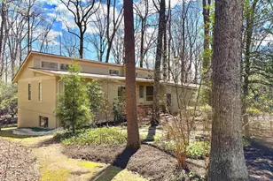 2105 Lirio Ct, Reston, VA 20191 - Photo 4