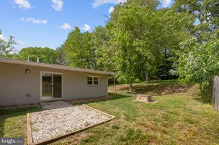 2908 Farmington Dr, Alexandria, VA 22303 - Photo 28