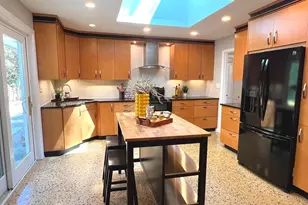 6362 Burton Cir, Falls Church, VA 22041 - Photo 6