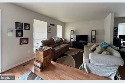 6920 Hovingham Court, Centreville, VA 20121 - Photo 4