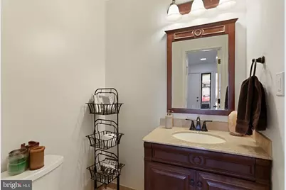 2104 Cartwright Place, Reston, VA 20191 - Photo 4