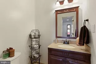 2104 Cartwright Pl, Reston, VA 20191 - Photo 4