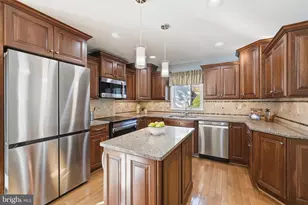 5612 Kemp Ln, Burke, VA 22015 - Photo 14