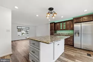 8441 Great Lake Ln, Springfield, VA 22153 - Photo 14