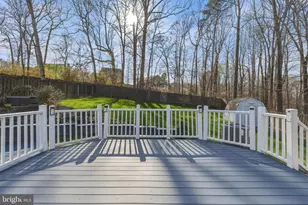 8441 Great Lake Ln, Springfield, VA 22153 - Photo 38