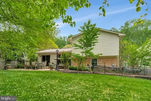 7306 Idylwood Ct, Falls Church, VA 22043 - Photo 8