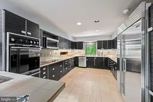 7575 Potomac Falls Rd, McLean, VA 22102 - Photo 24