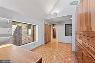 7575 Potomac Falls Rd, McLean, VA 22102 - Photo 32