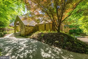 7575 Potomac Falls Rd, McLean, VA 22102 - Photo 1