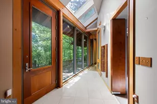 7575 Potomac Falls Rd, McLean, VA 22102 - Photo 14
