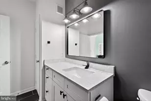 12925 Centre Park Cir, Herndon, VA 20171 - Photo 22