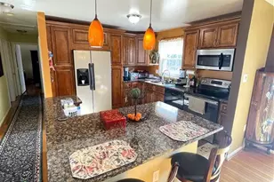 6812 Ben Franklin Rd, Springfield, VA 22150 - Photo 2