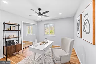 1431 Greenmont Ct, Reston, VA 20190 - Photo 10