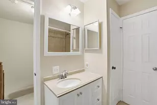 6467 Brick Hearth Ct, Alexandria, VA 22306 - Photo 14