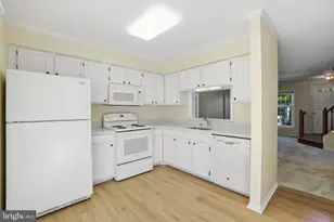 6467 Brick Hearth Ct, Alexandria, VA 22306 - Photo 6