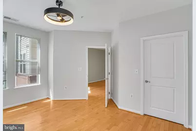 2655 Prosperity Avenue #201, Fairfax, VA 22031 - Photo 16