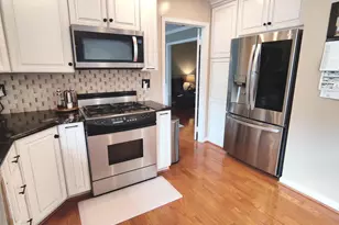 12761 Flat Meadow Ln, Herndon, VA 20171 - Photo 8